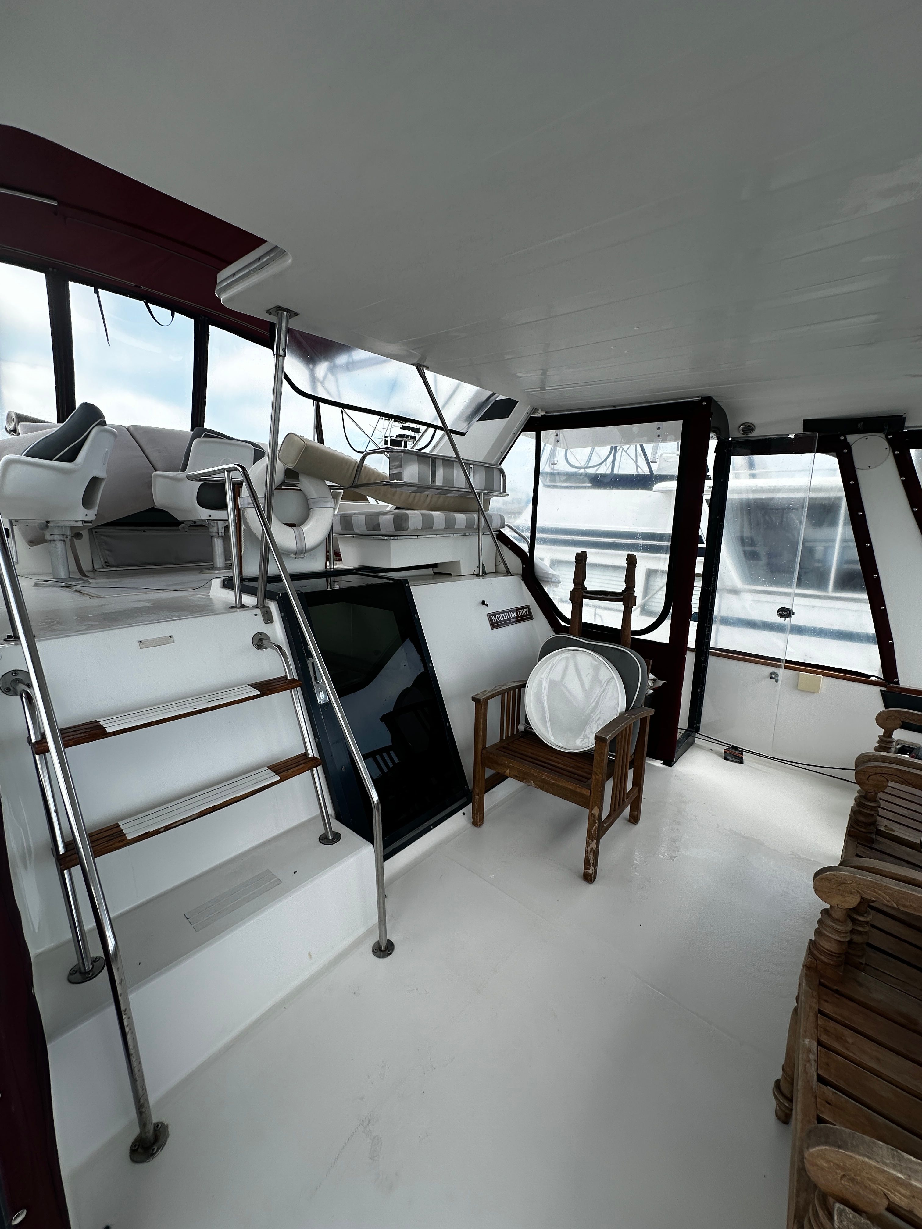 1989 Sea Ray 380 Aft Cabin - 8