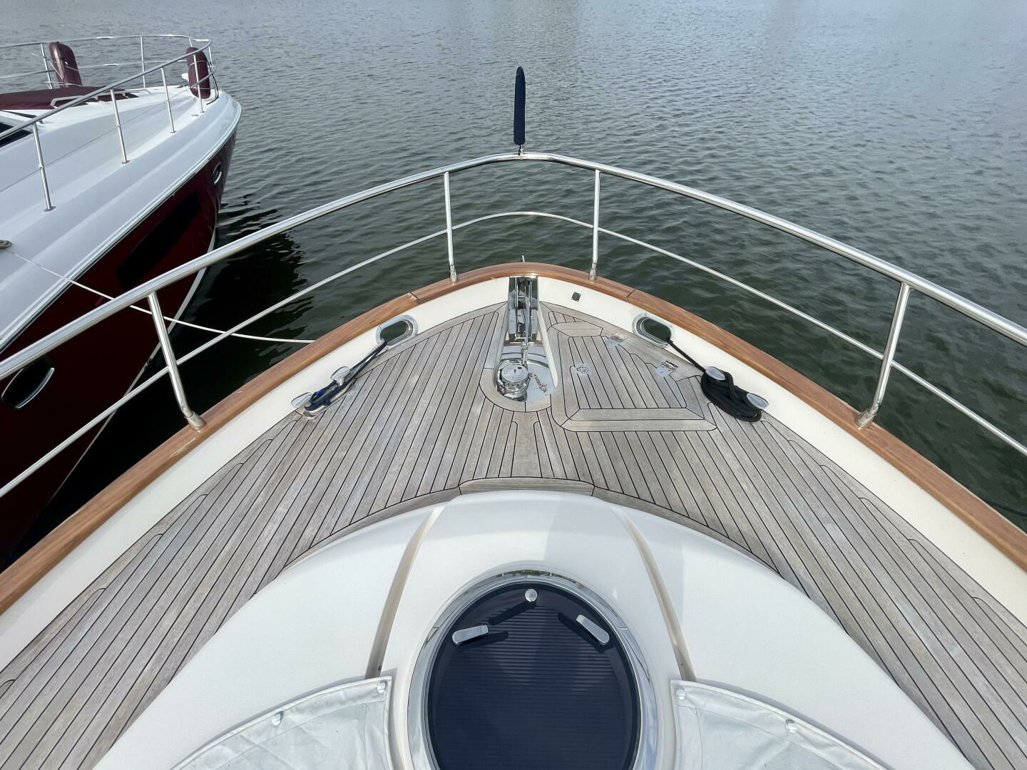 2017 Chris-Craft Commander 42 - Image 6