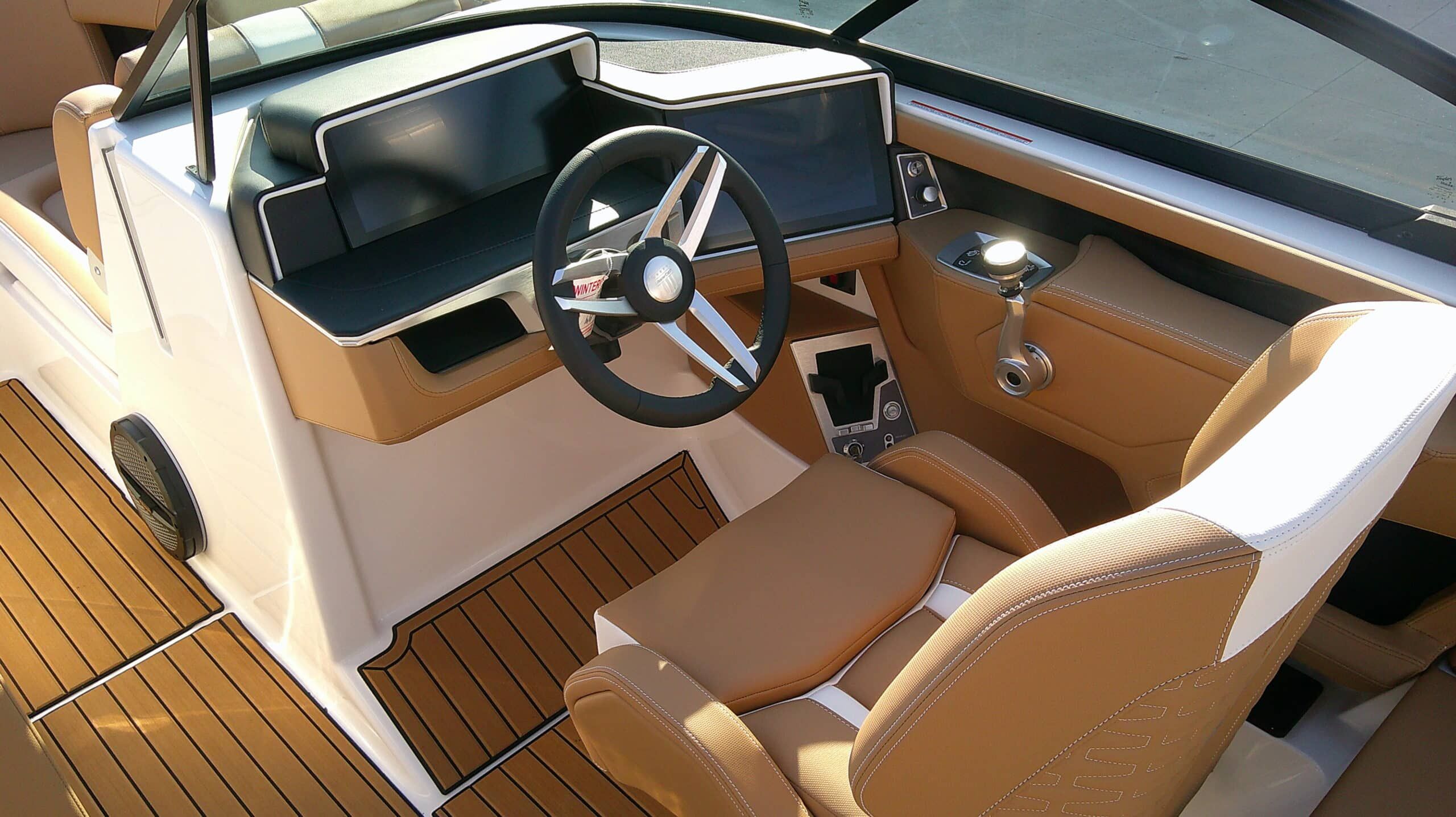 2025 MasterCraft X24 - 8