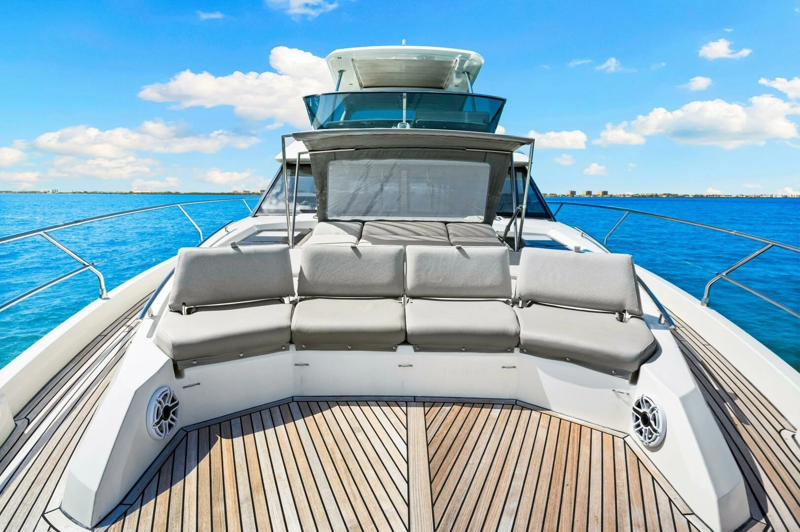 2019 Prestige 630 Flybridge - Image 3