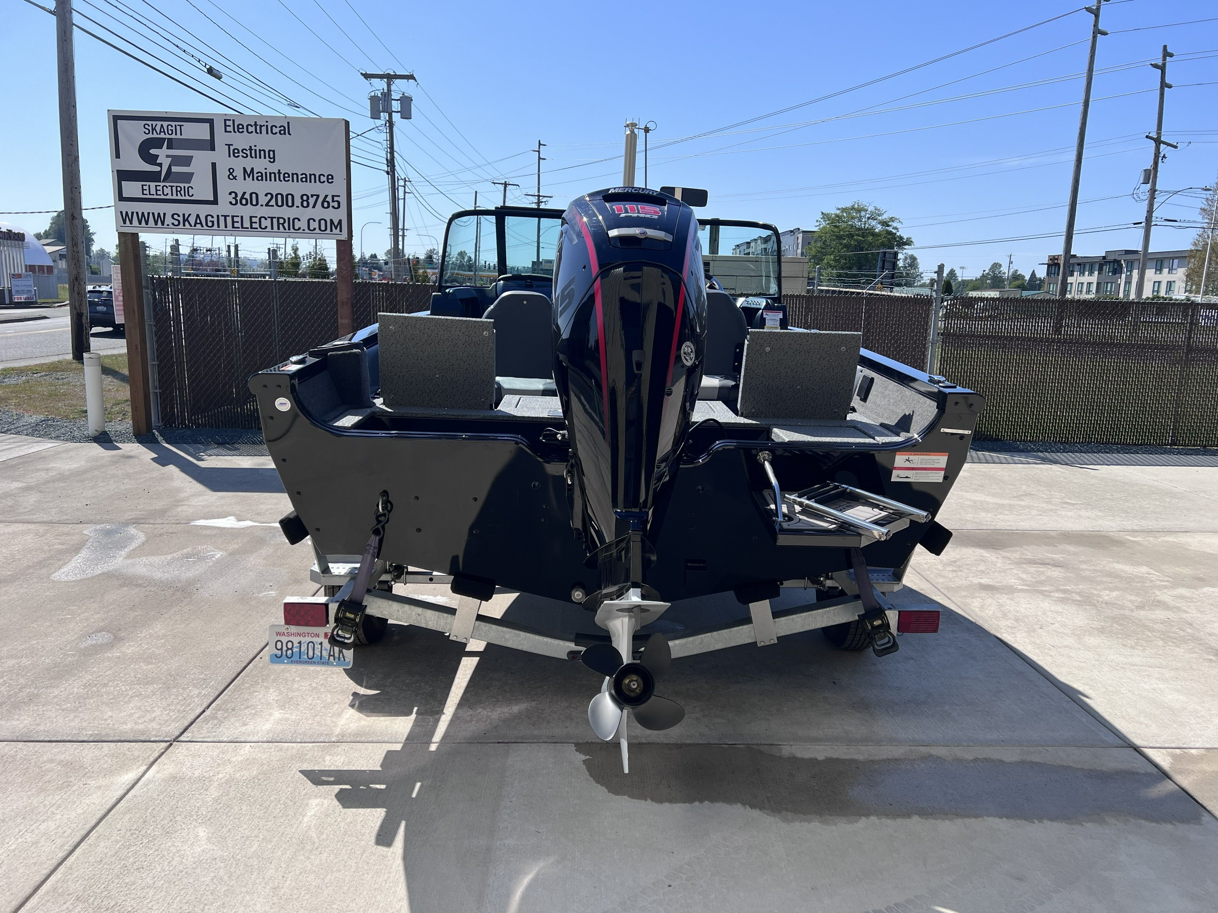 2023 Lowe FS 1700 Fish & Ski - 7