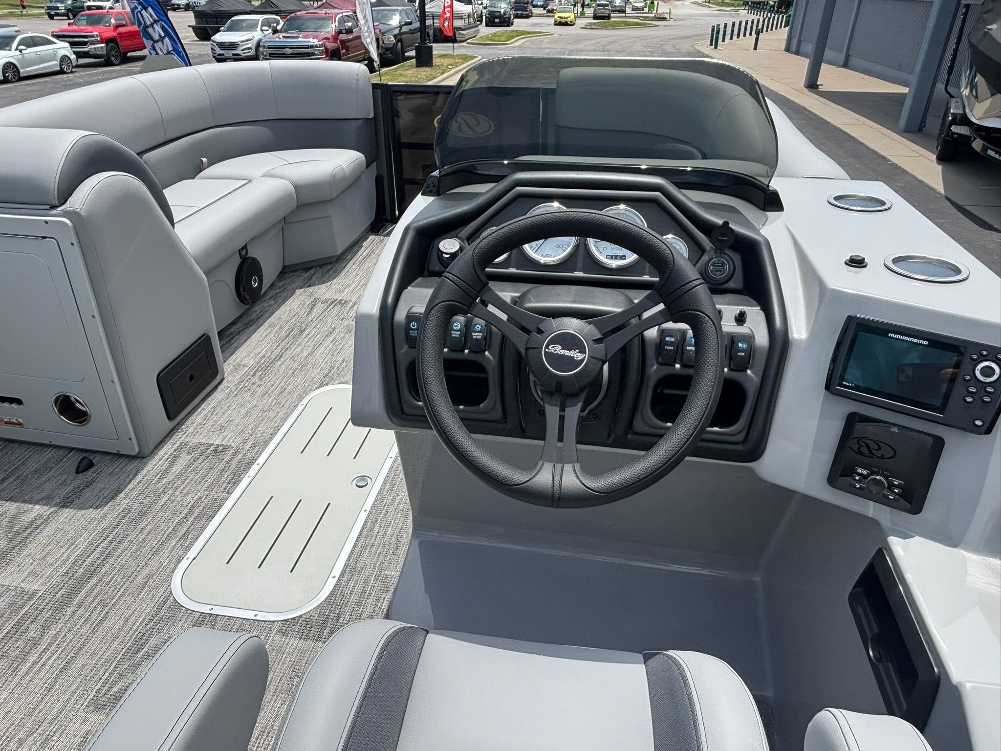 2027 Bentley Pontoons 223 LEGACY QSB - 11