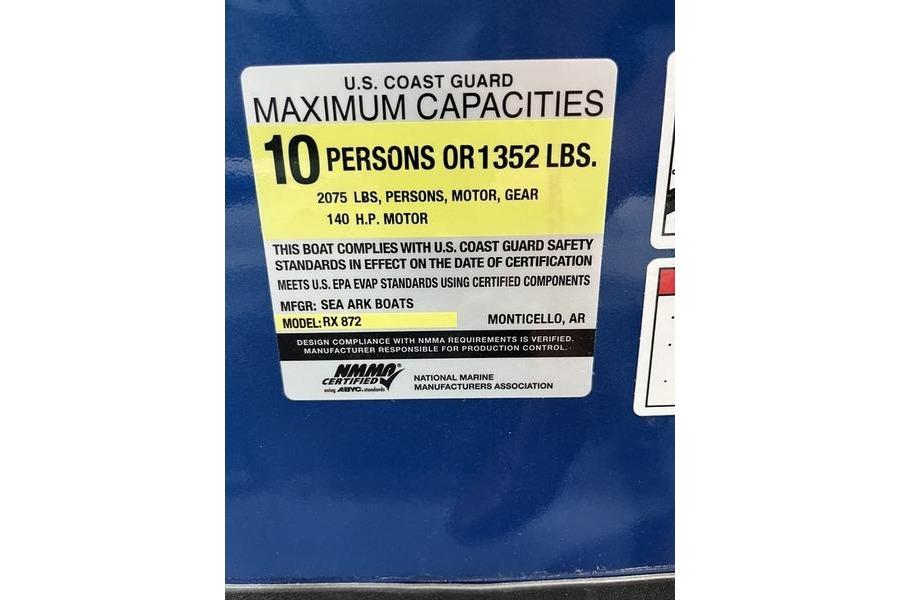 SeaArk Shadow 187T 2025 boat capacity label, 10 persons or 1352 lbs, 140 HP motor.