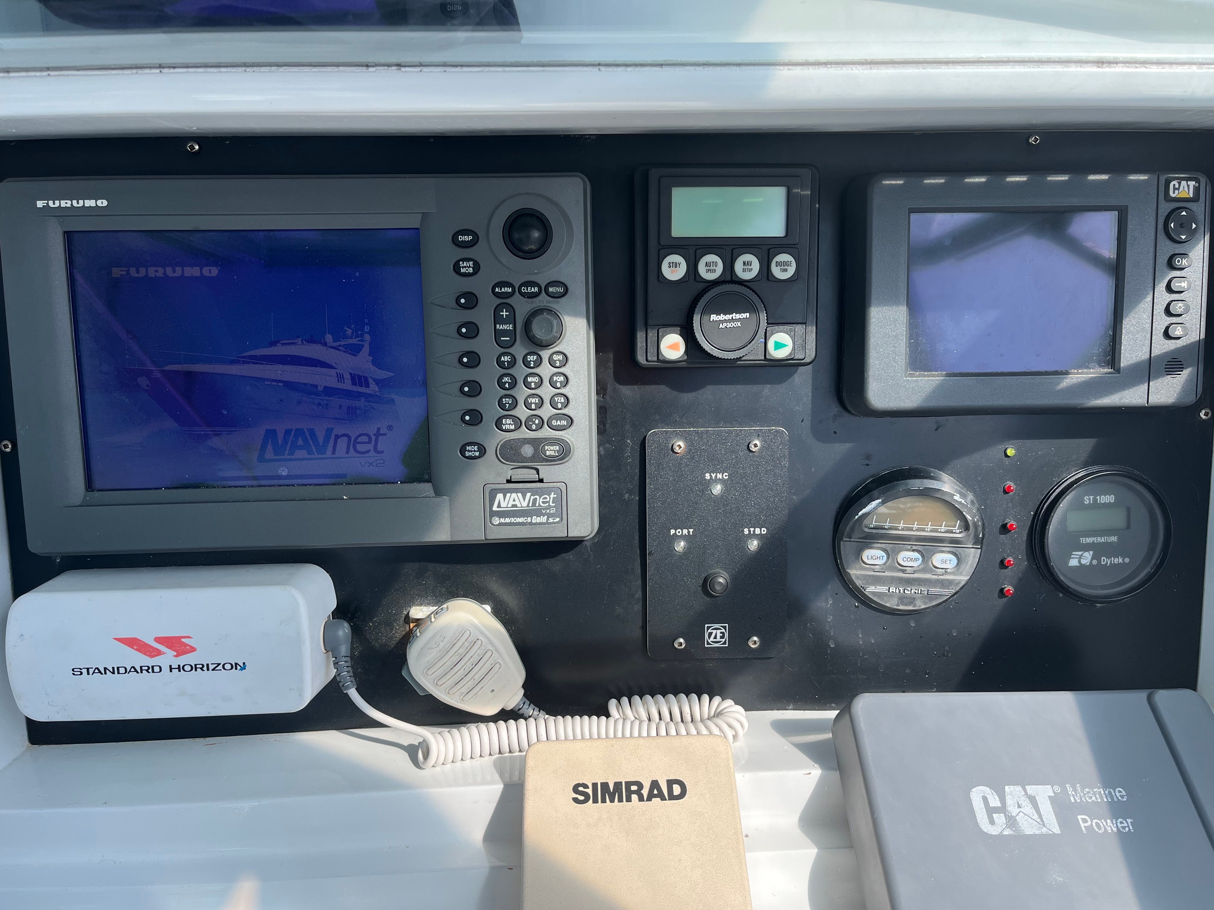 1998 Island Boatworks 42 - 33