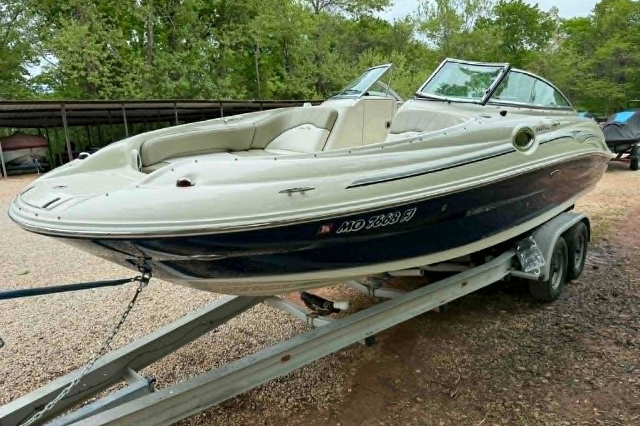 2006 Sea Ray 240 Sundeck