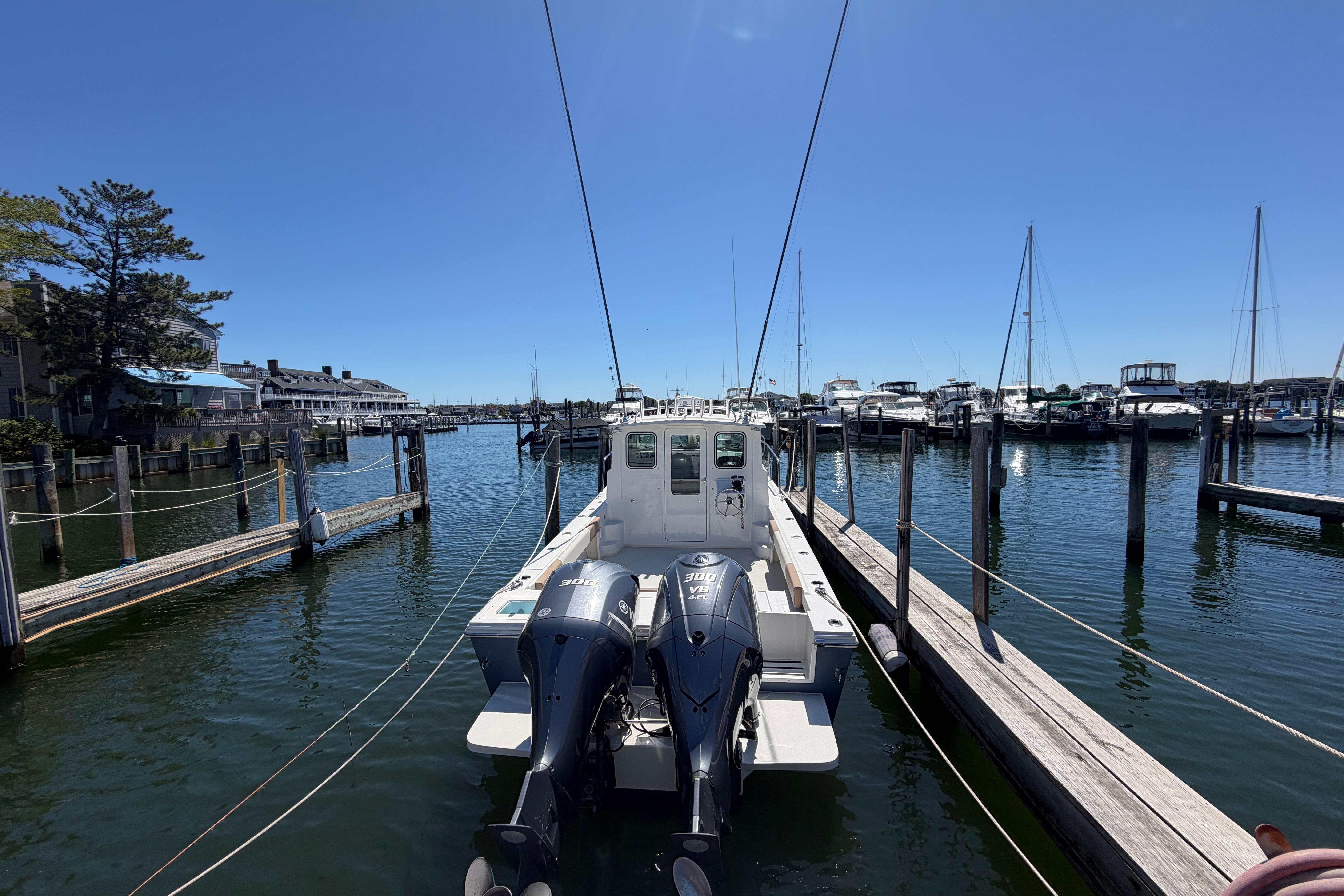 2019 Parker 2820 XLD Sport Cabin