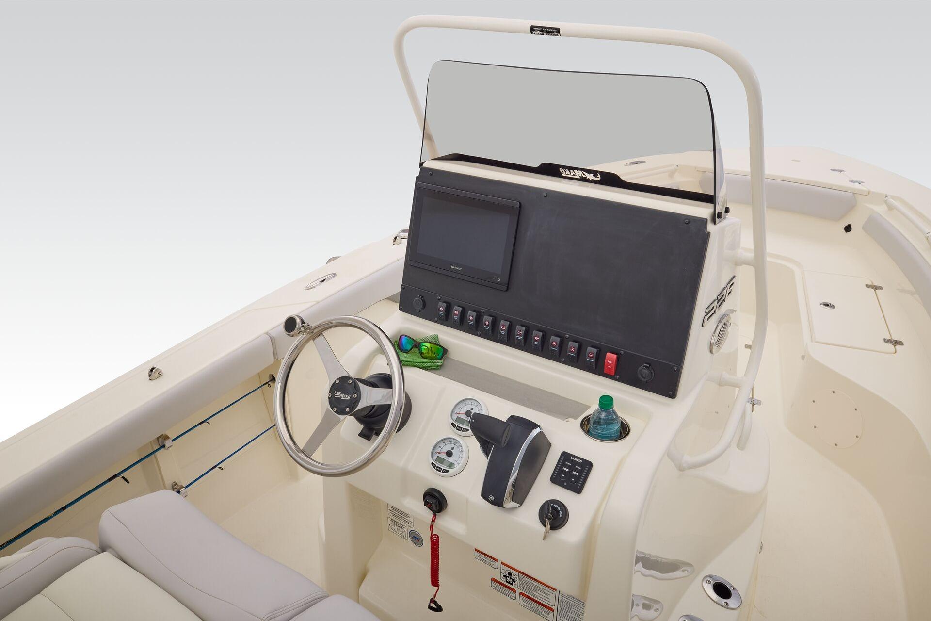 2026 Mako 226 Center Console - 25