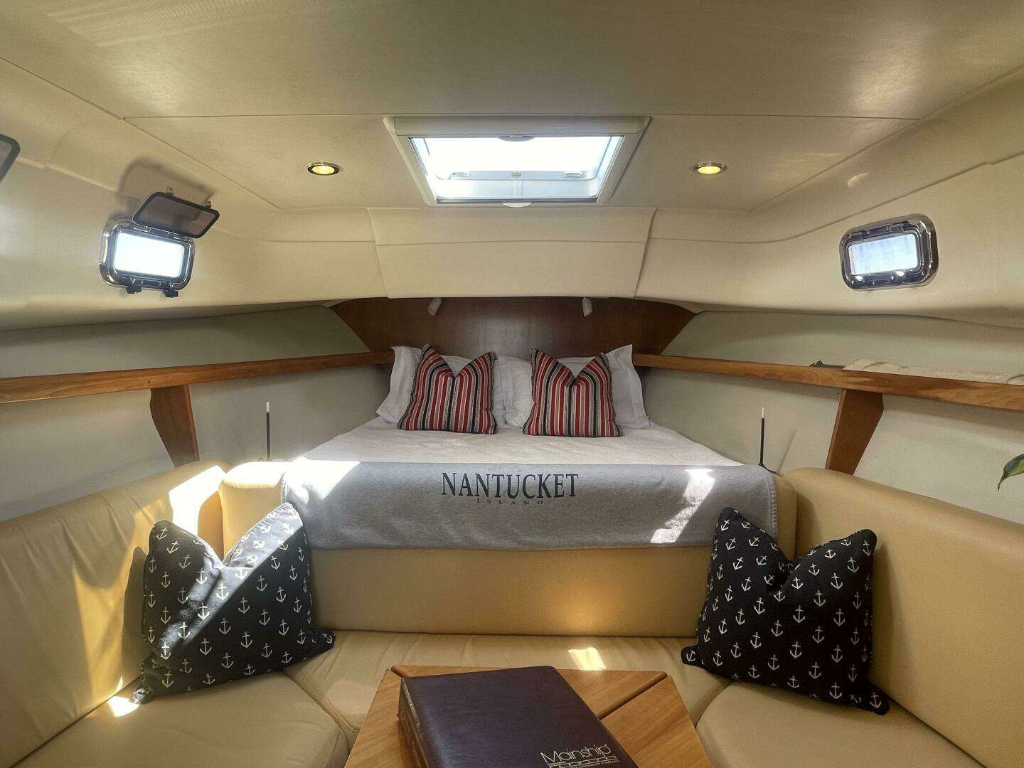 2005 Mainship 30 Pilot II - Image 21