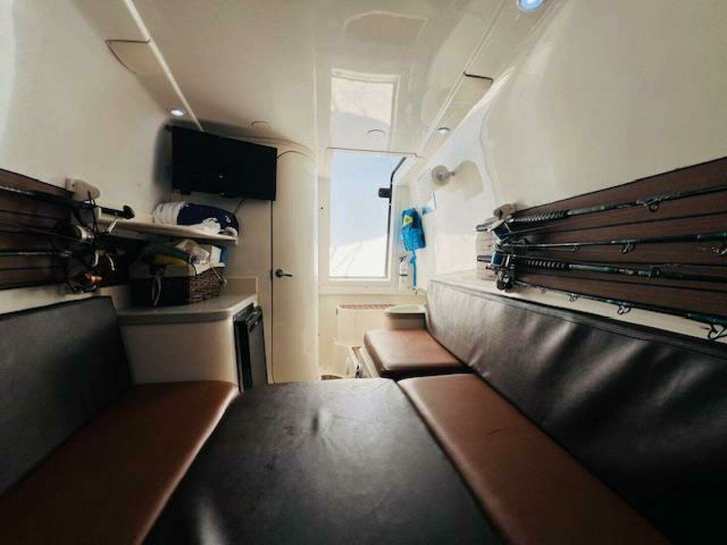 1999 Venture 34 Walkaround with Tower - Image 53