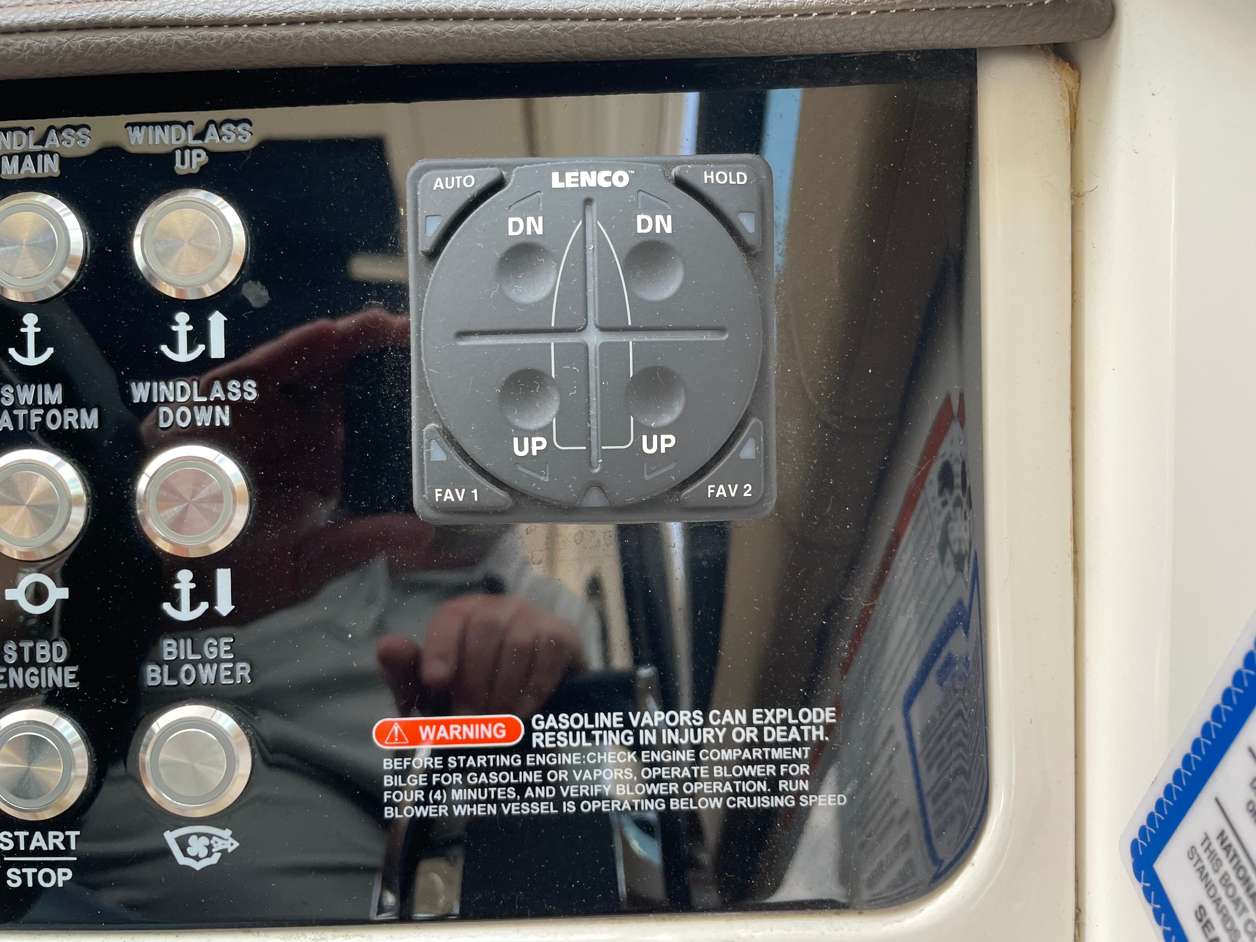 2020 Sea Ray Sundancer 320 - 23