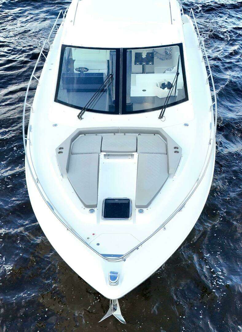2020 Cruisers Yachts 50 Cantius - Image 40
