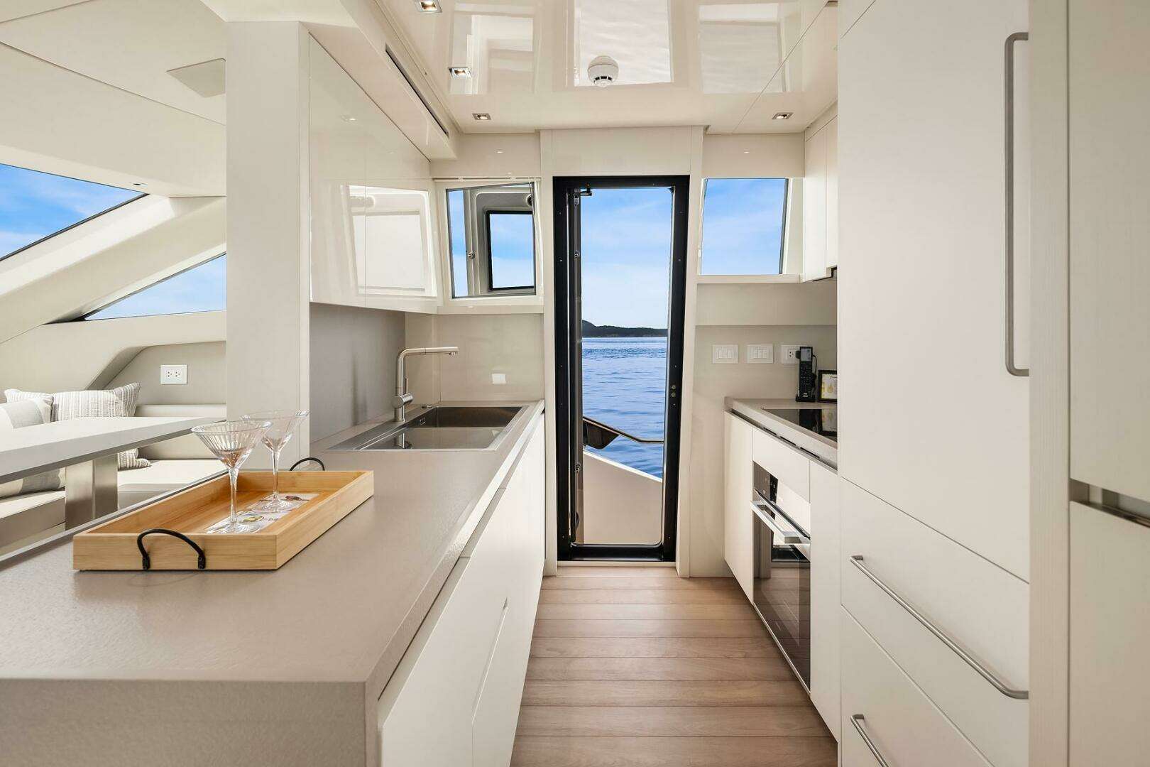 2023 Sanlorenzo SL86 - Image 11