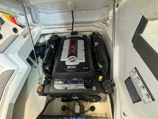 Engine compartment of a 2018 Monterey 258 Super Sport boat.