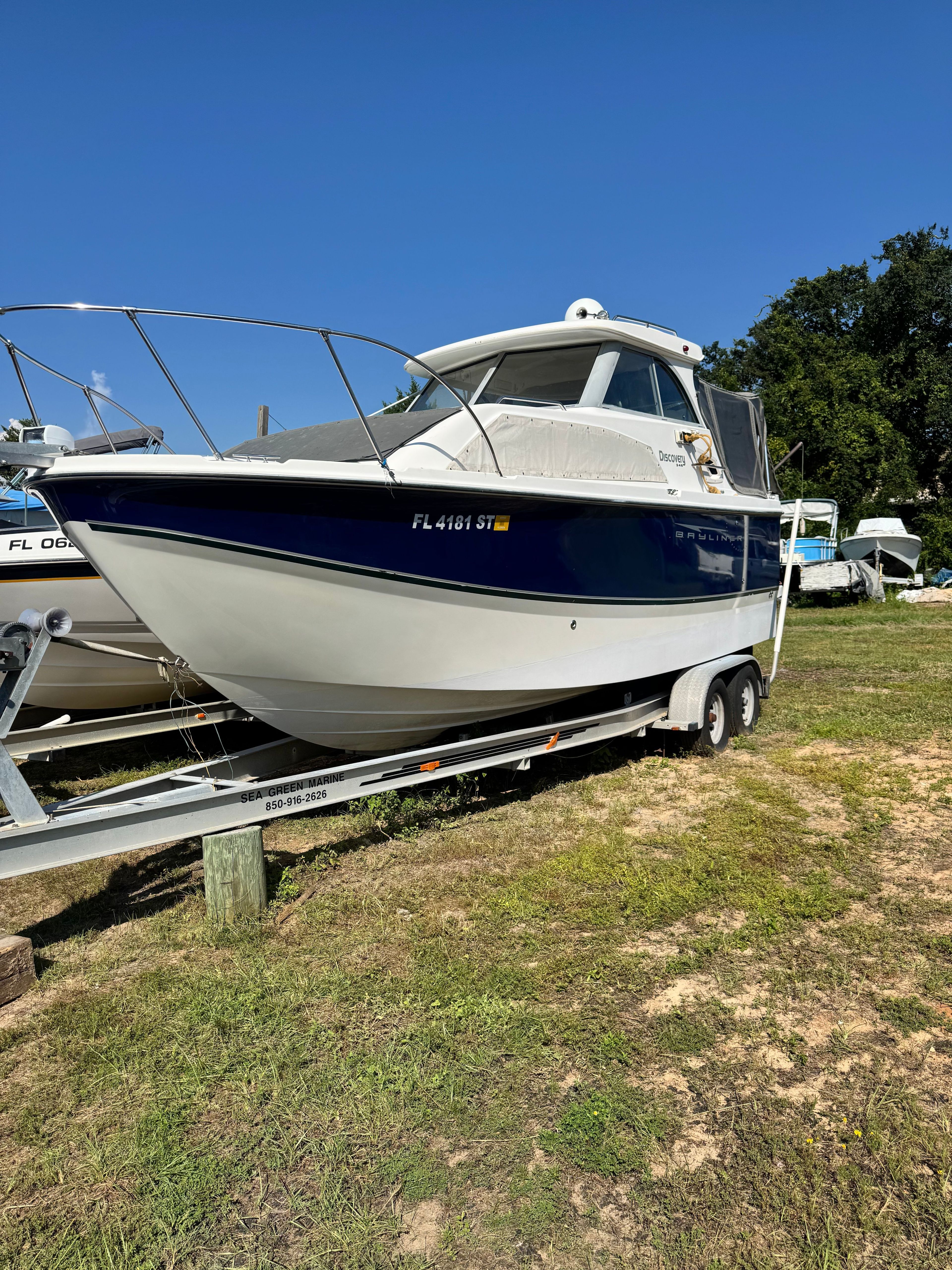 2007 Bayliner Discovery 246 - 3