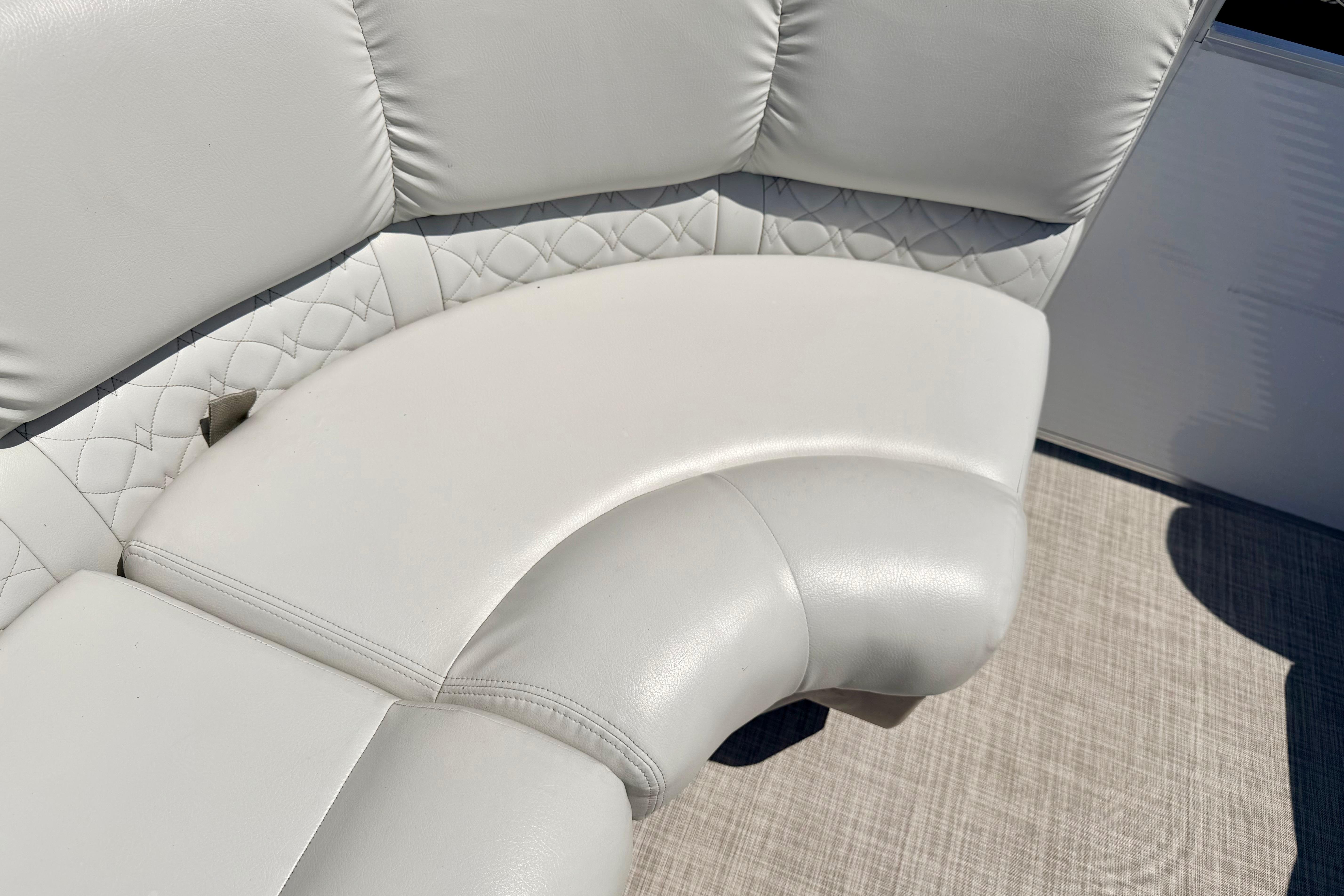 Luxurious white seating on 2019 Crestliner 240 Rally DX CW boat.