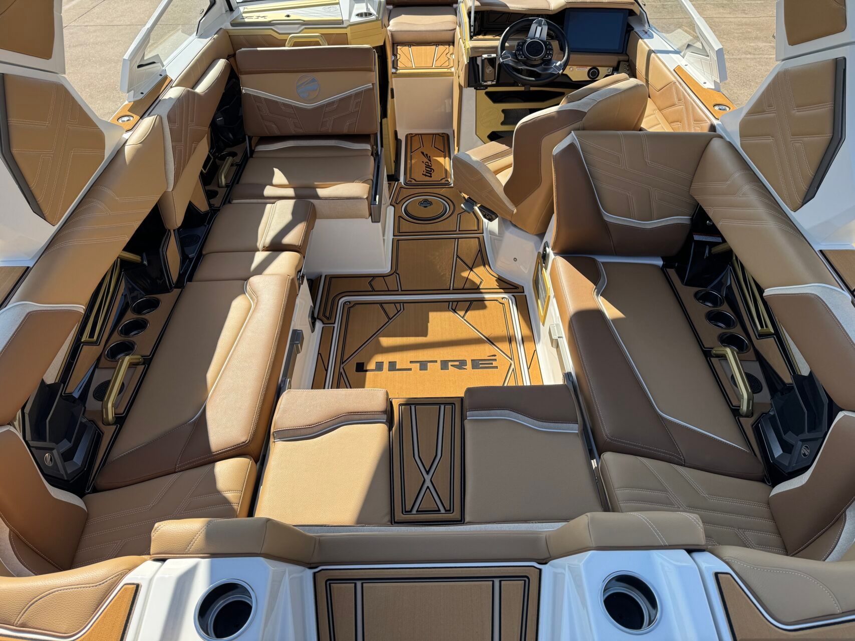 2026 Tigé Ultré 23ZX - 9