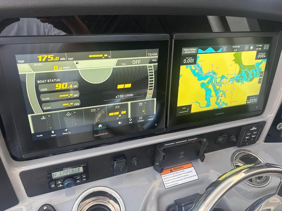 2024 Robalo CAYMAN - 11