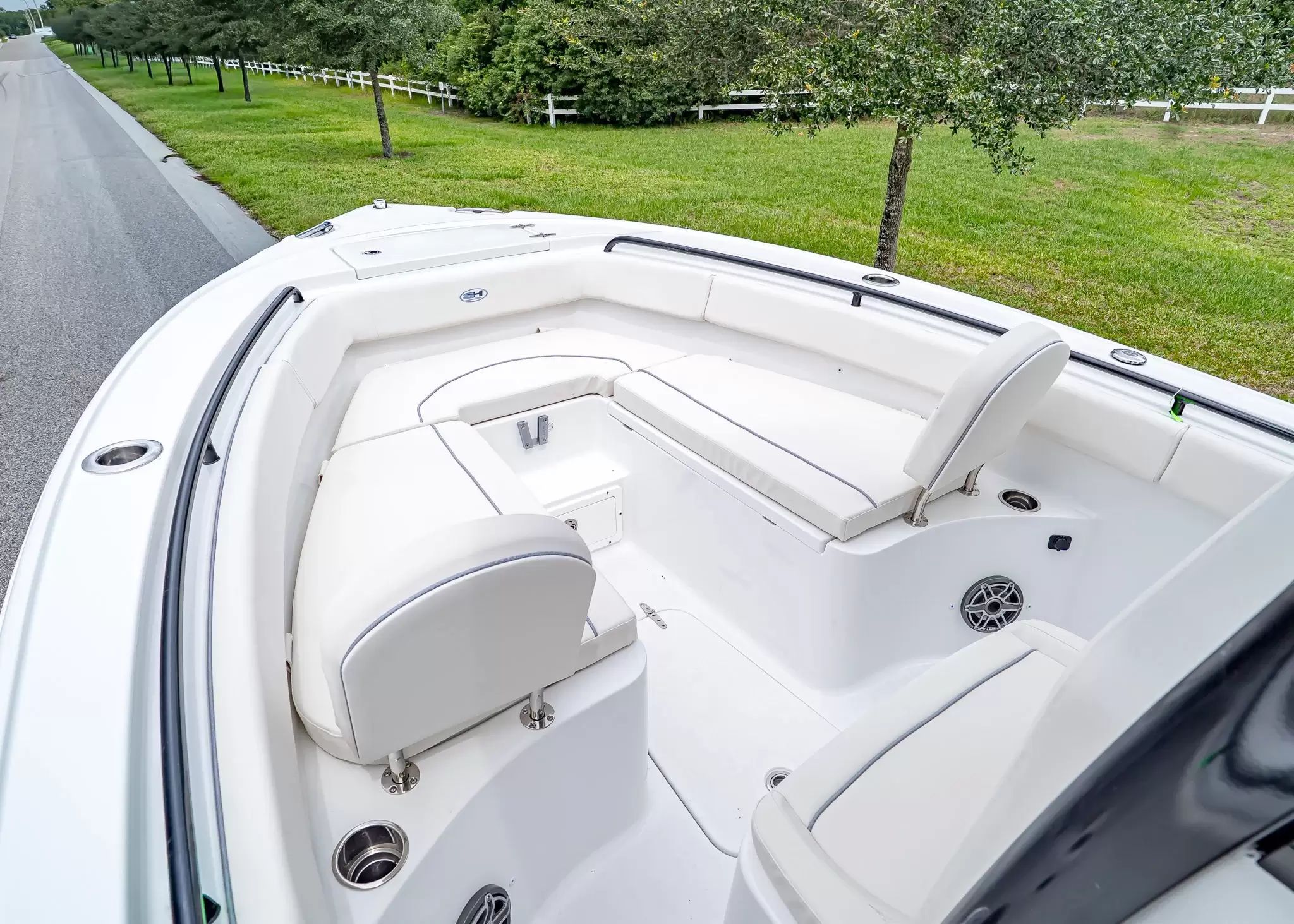 2027 Sea Hunt Ultra 255 SE - 21