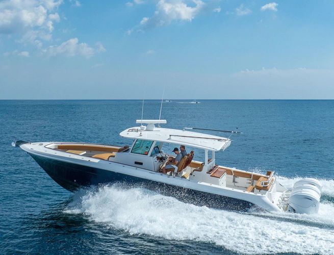 2020 HCB 42 Lujo