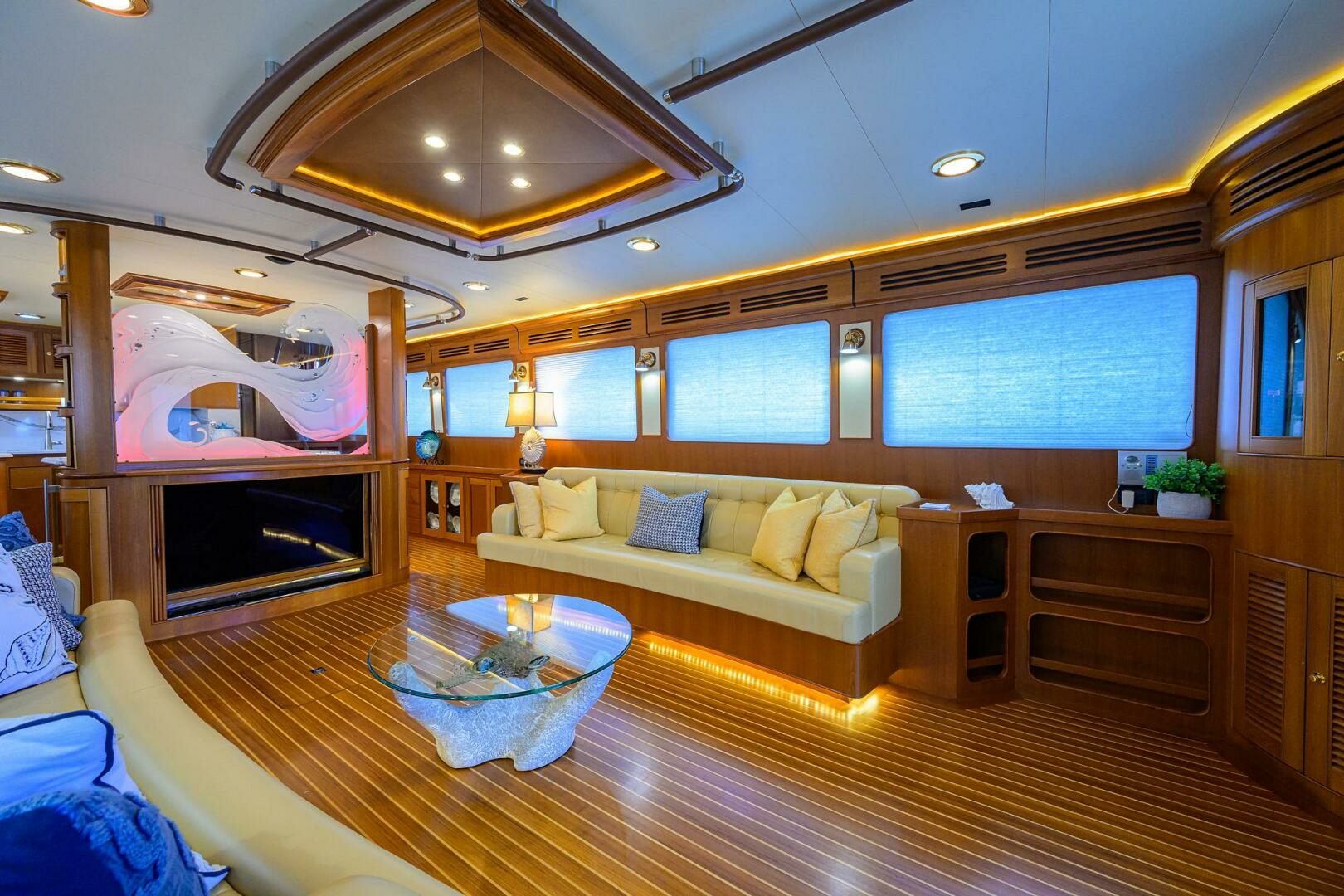 2011 Marlow 97 Explorer - Image 10