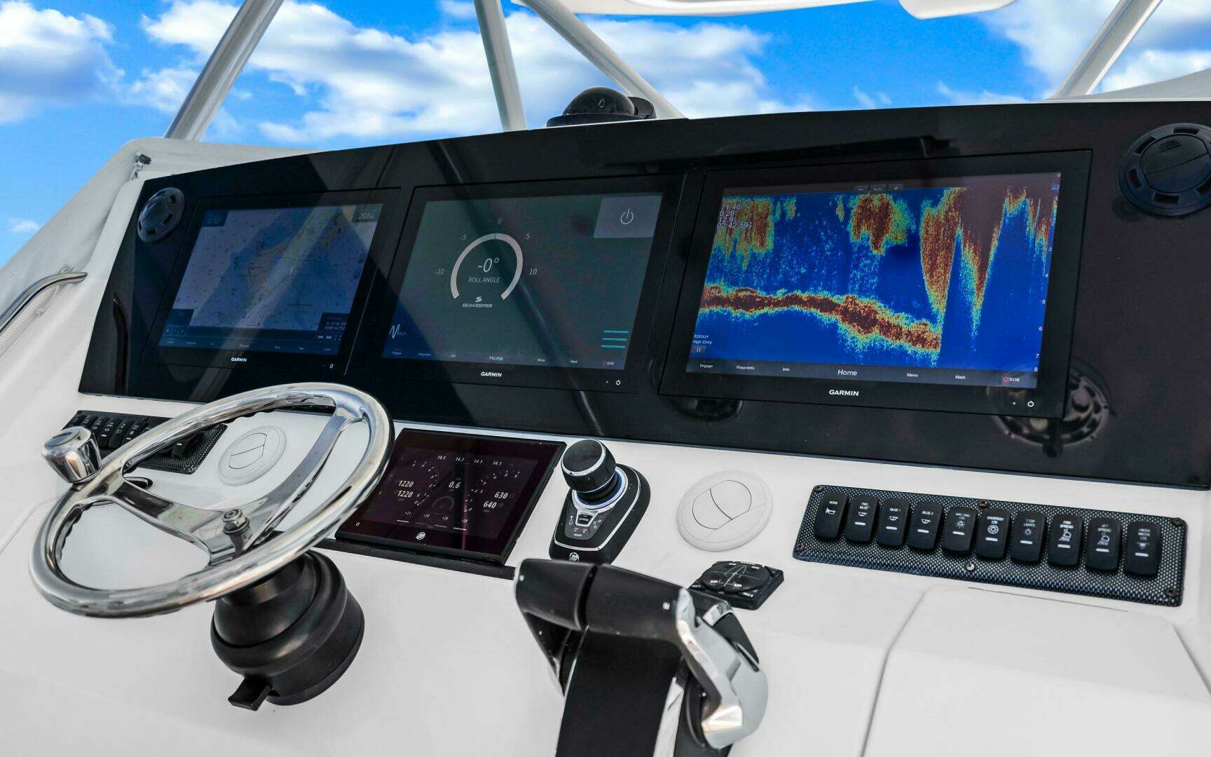 2018 Regulator 41 Center Console - Image 39
