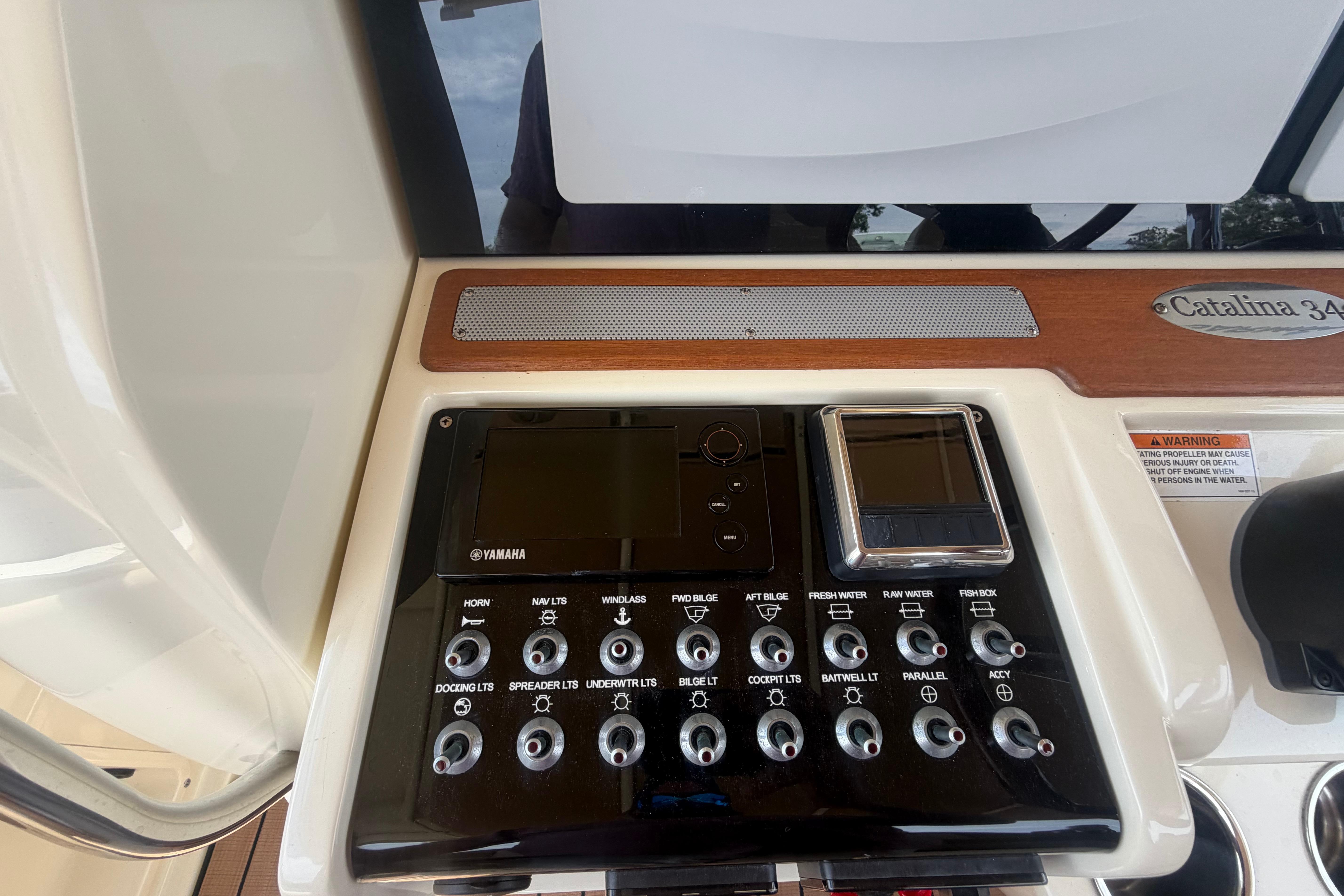 Control panel of a 2017 Chris-Craft Catalina 34 boat with Yamaha electronics.