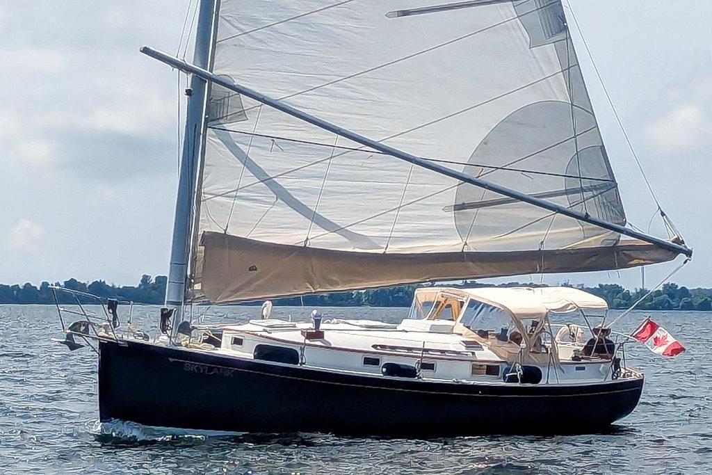 1988 Nonsuch 33