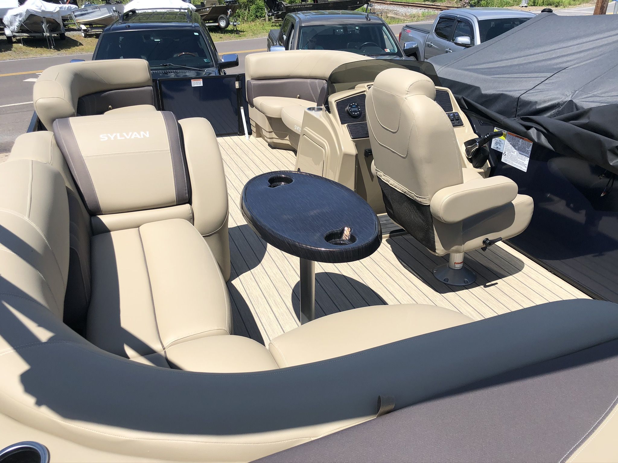 2026 Sylvan Mirage 8520 Cruise - 3