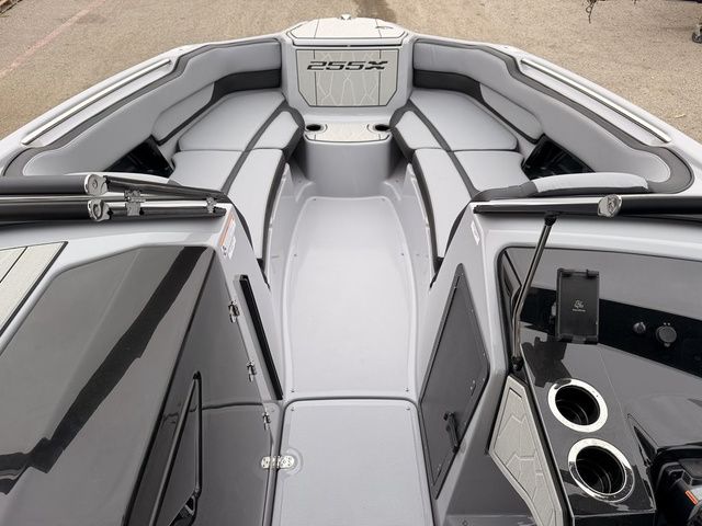 2026 Yamaha Boats 255XD - 7