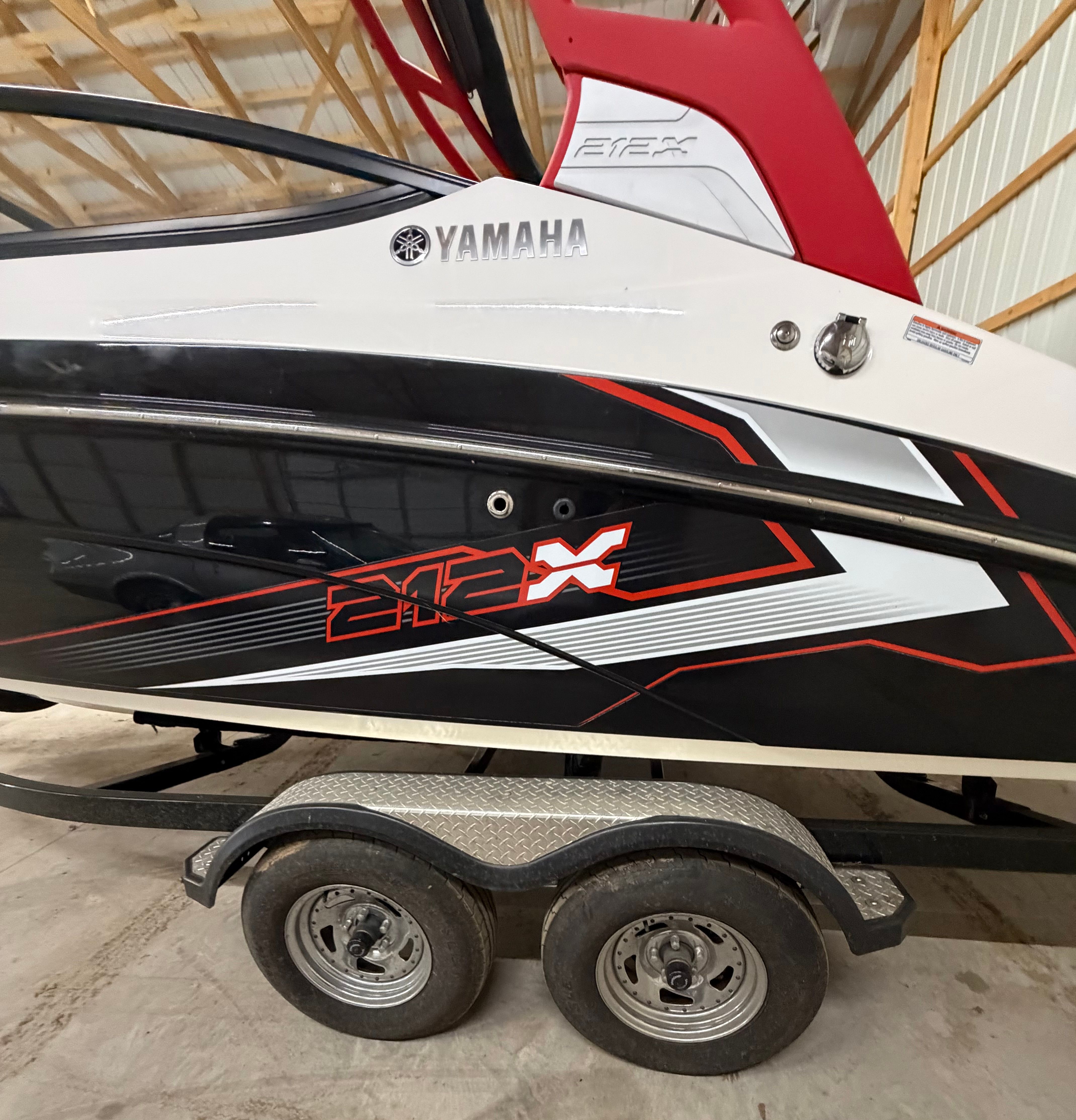 2018 Yamaha Boats 212X - 9