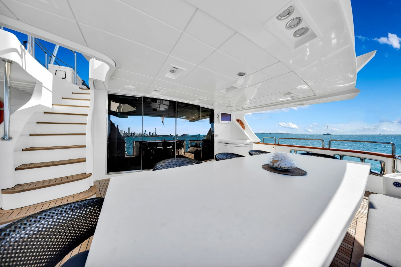 2005 Azimut 105 - Image 49