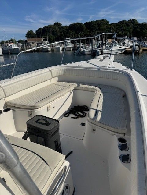 1998 Boston Whaler 26 Outrage - 4