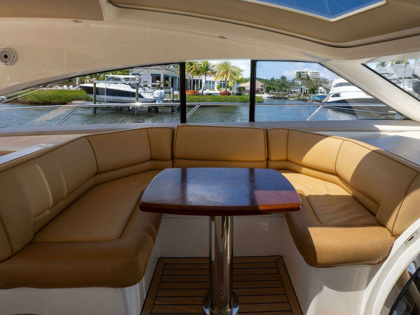 2008 Princess V53 - Image 12