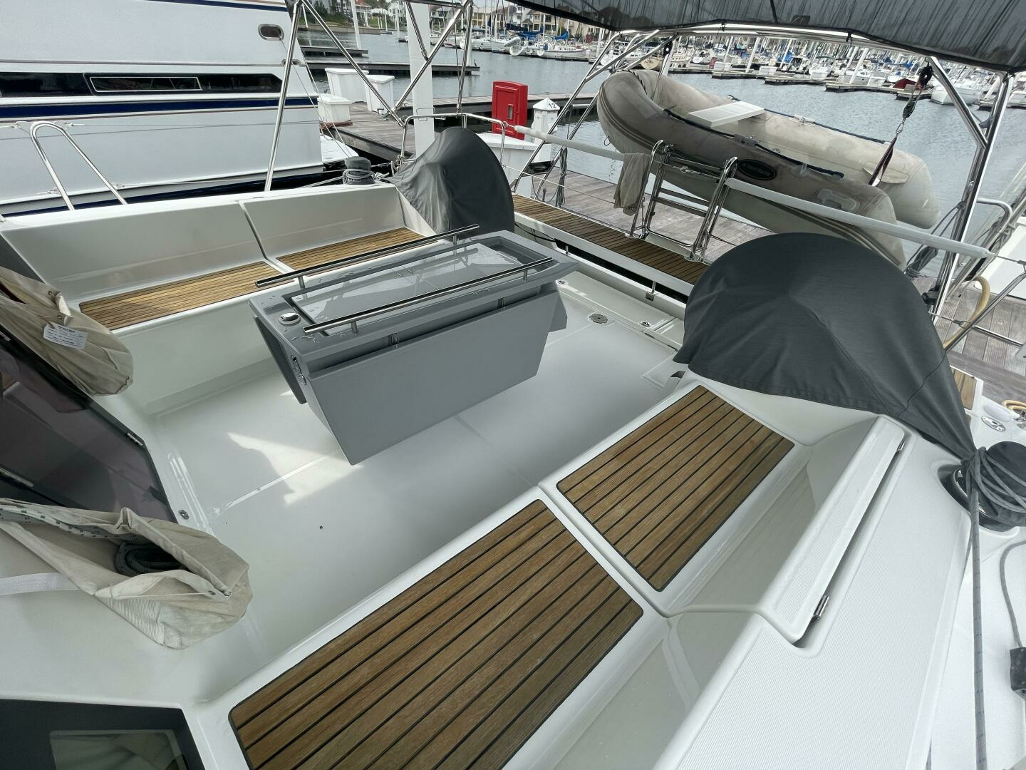 2017 Beneteau Oceanis 45 - Image 17