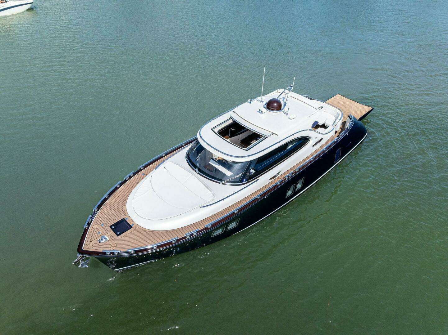 2024 Zeelander Z5 - Image 8
