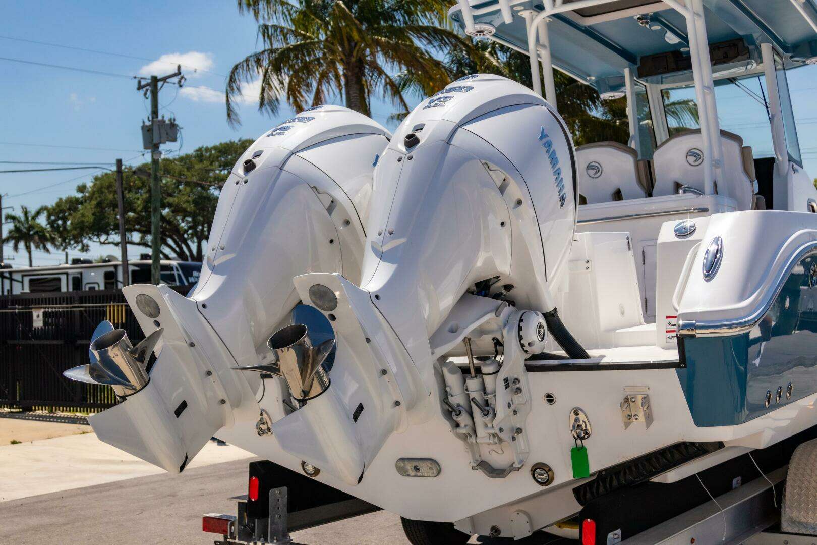 2025 Edgewater 325CC - Image 4