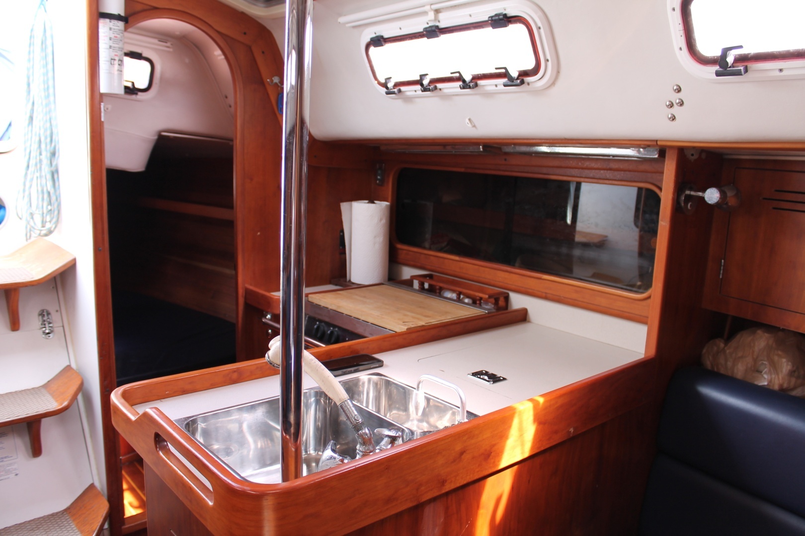 2004 J Boats J/109 Shoal - Image 11