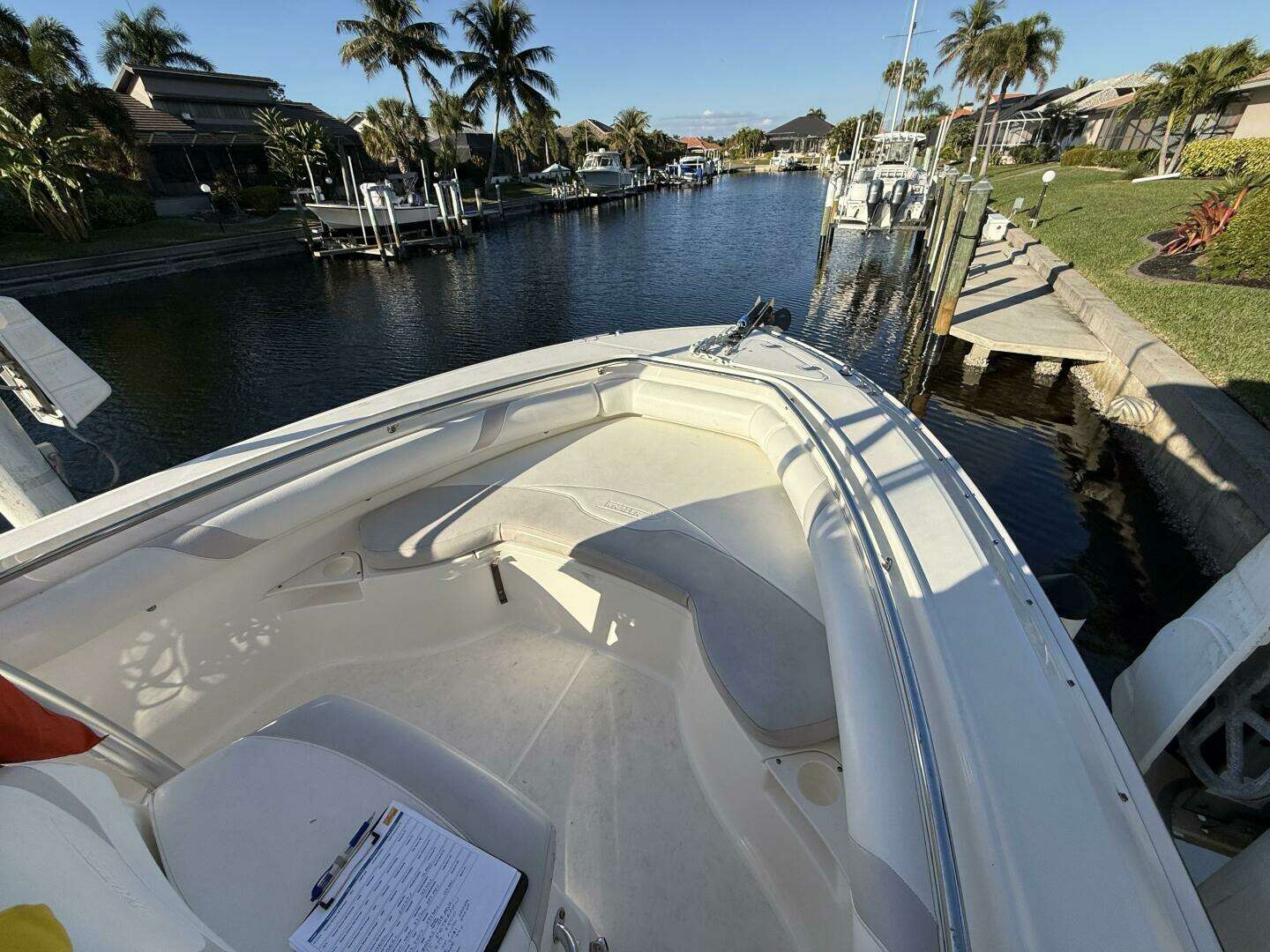 2006 Boston Whaler 240 Outrage - Image 4