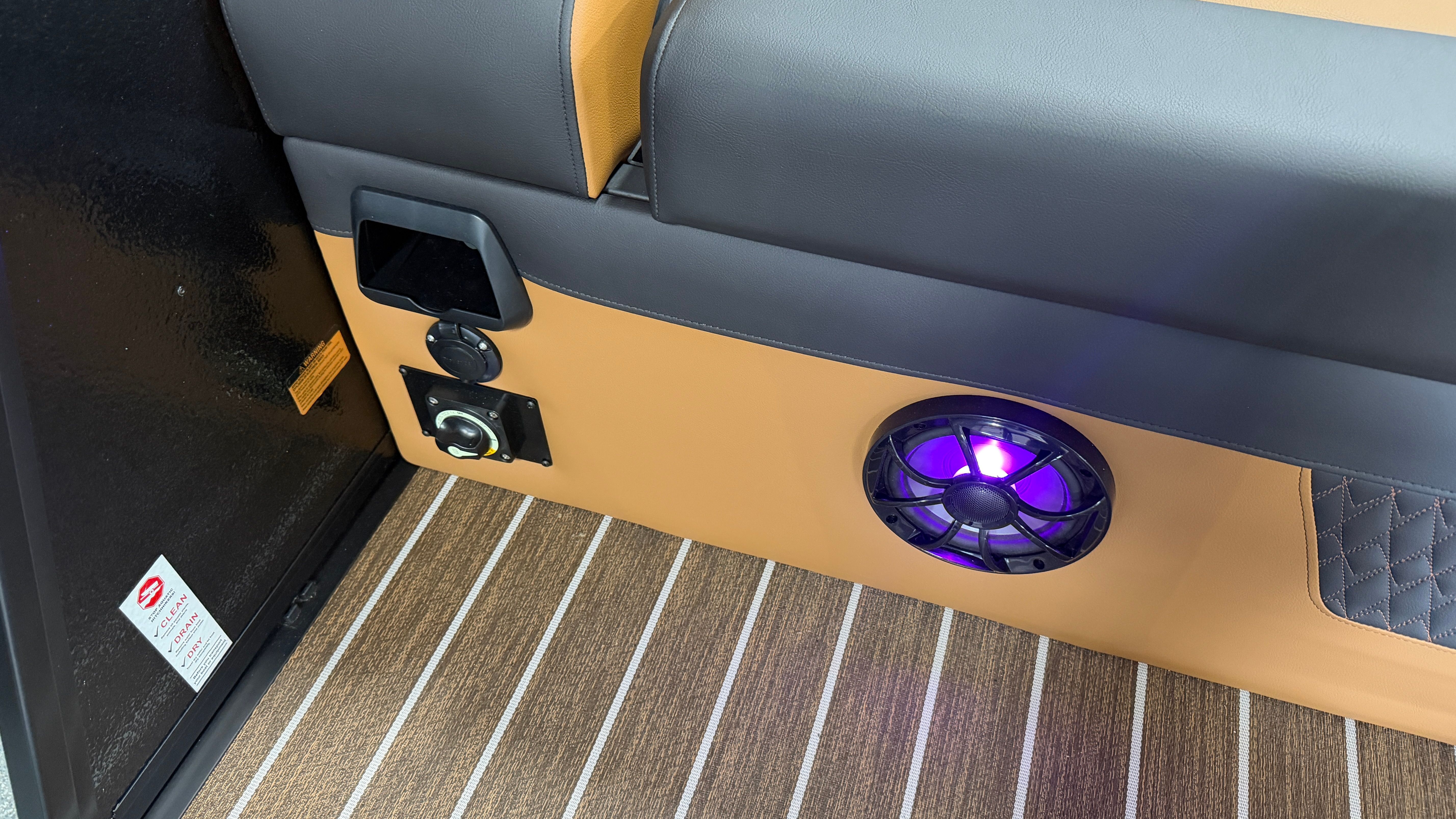 2026 Premier 230 Solaris - 82