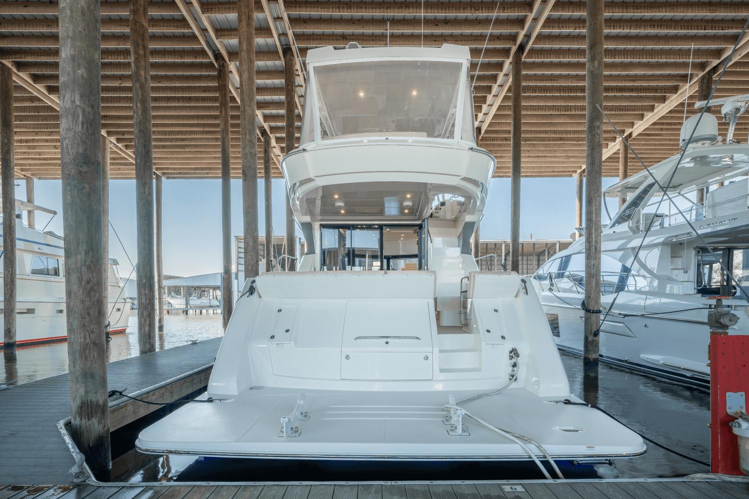 2017 Carver 52 Command Bridge