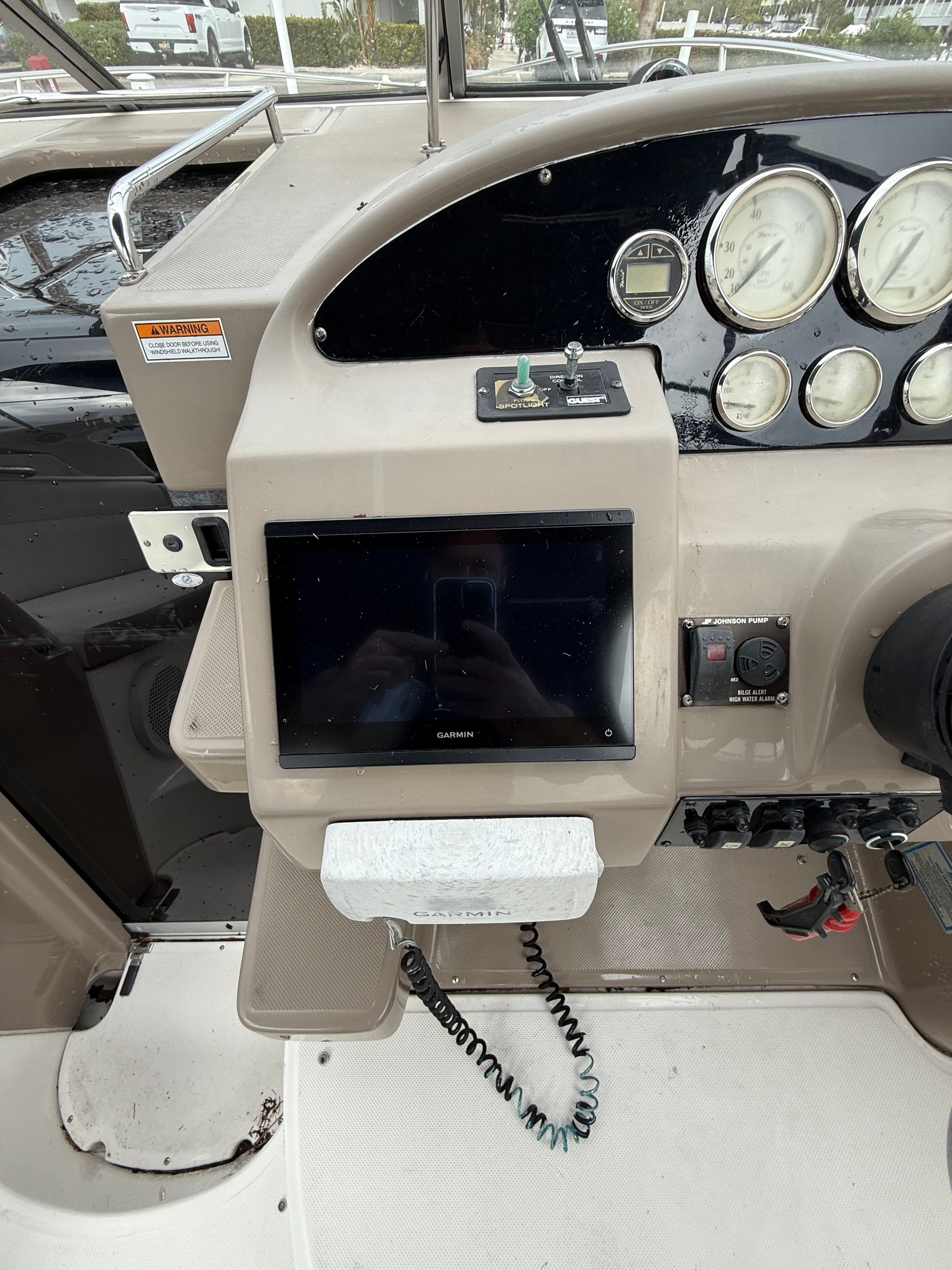 2016 Regal 30 Express - 6