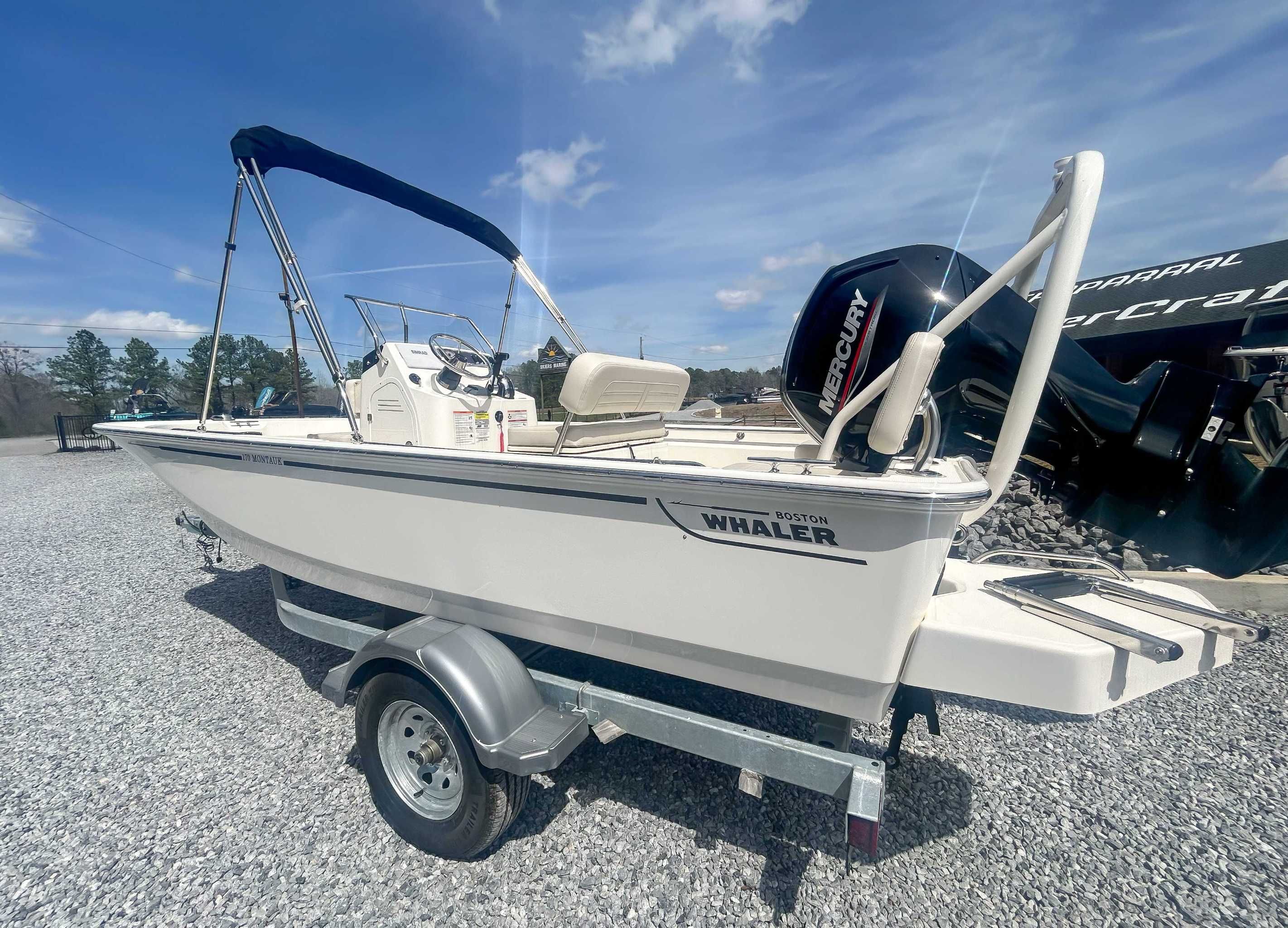 2025 Boston Whaler 170 Montauk - 8