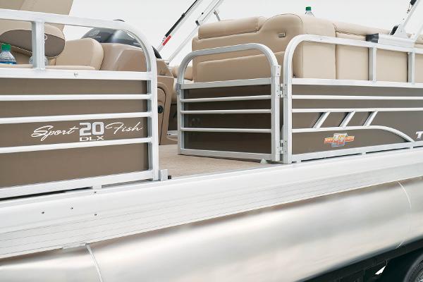 2023 Sun Tracker SportFish 20 DLX - 20