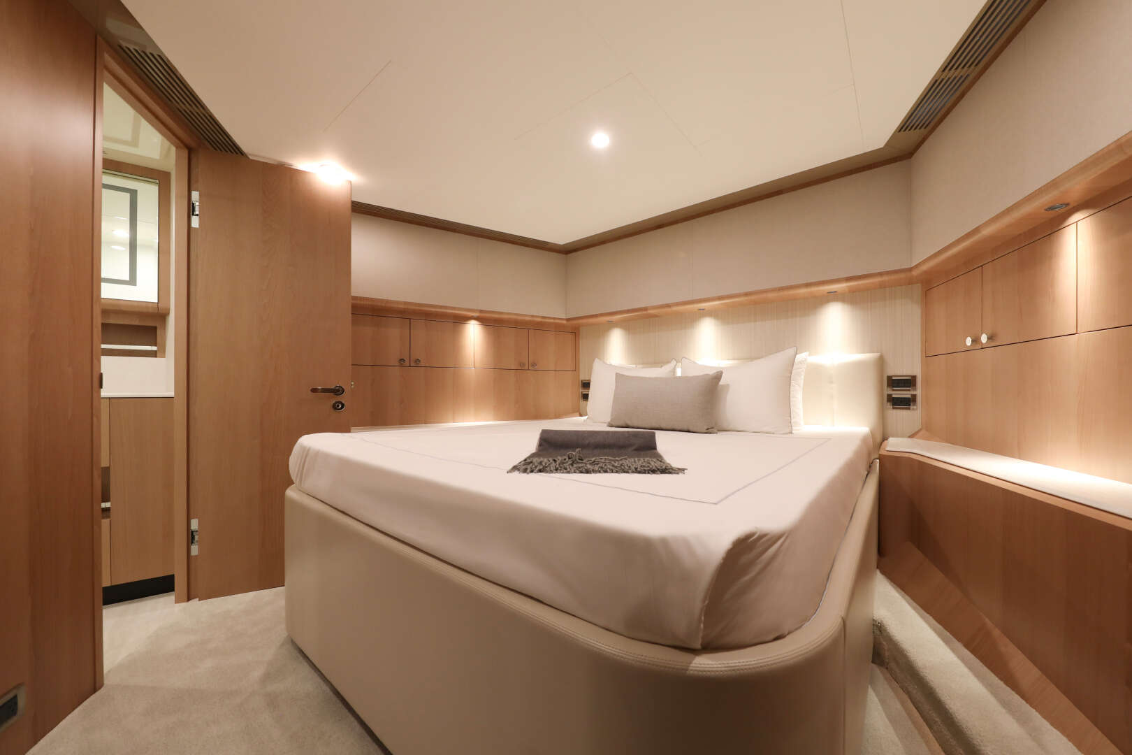 2026 Ocean Alexander 28L - Image 67