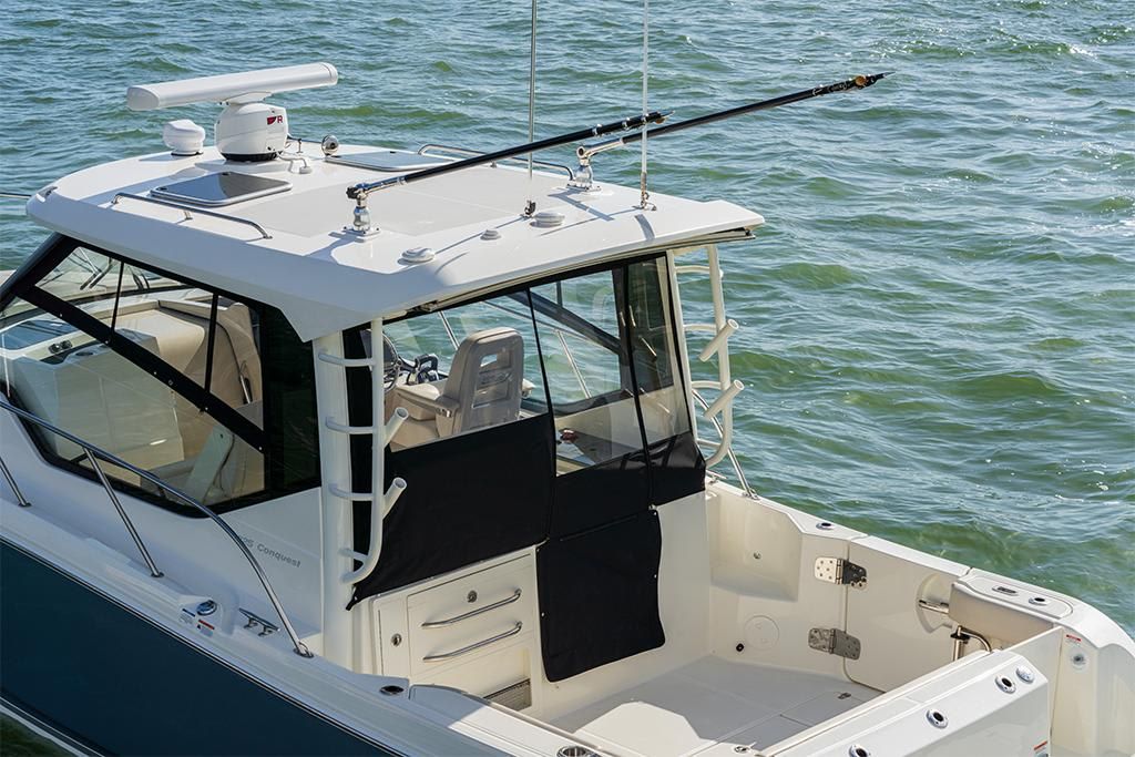 2023-Boston-Whaler-240-Vantage-MarineMax