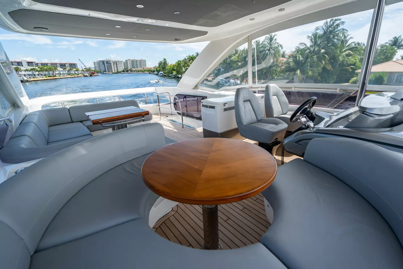 2018 Princess F62 - Image 41