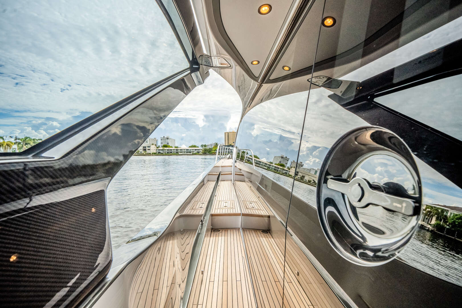 2026 Azimut S8 - Image 78