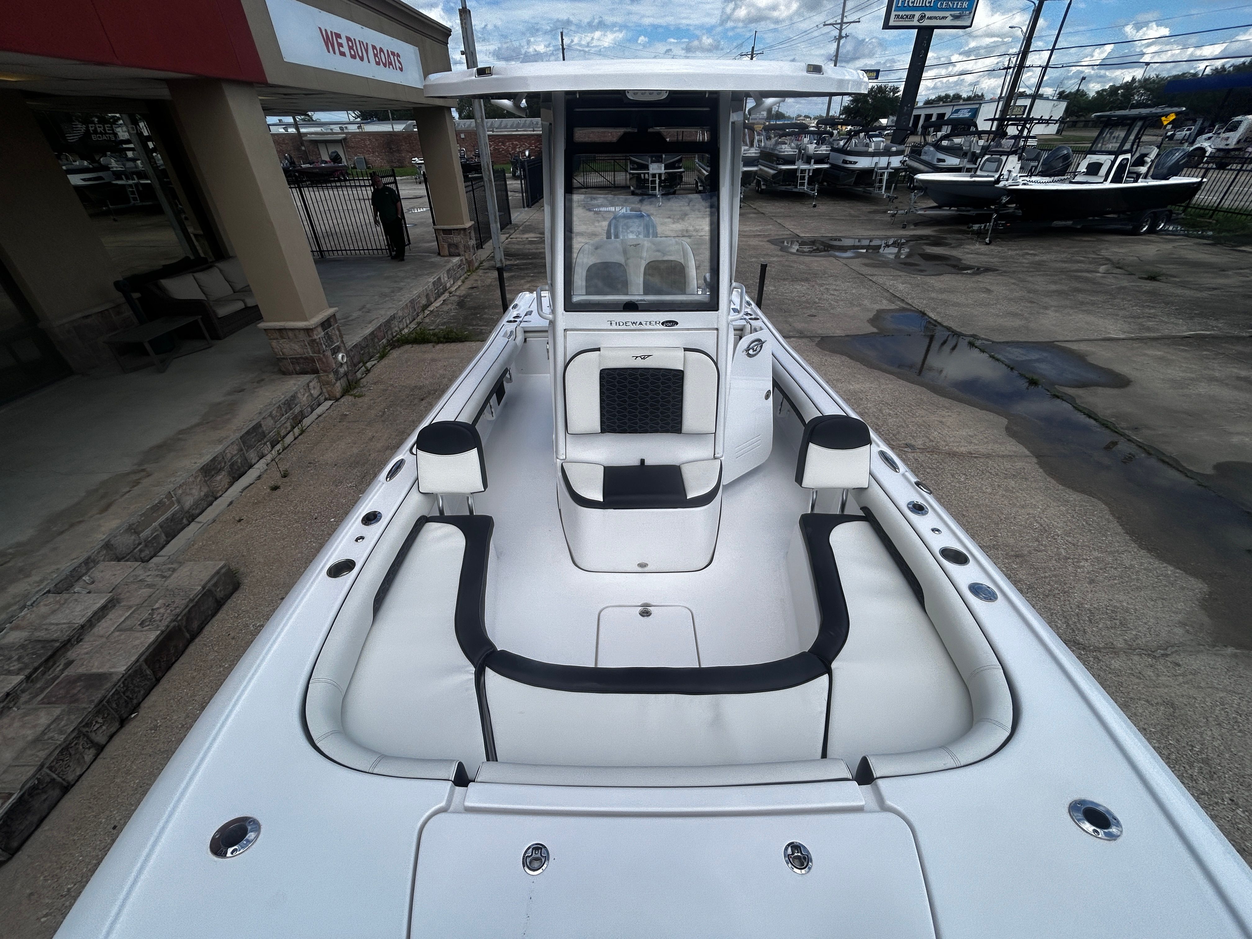 2025 Tidewater 2500 Carolina Bay - 17