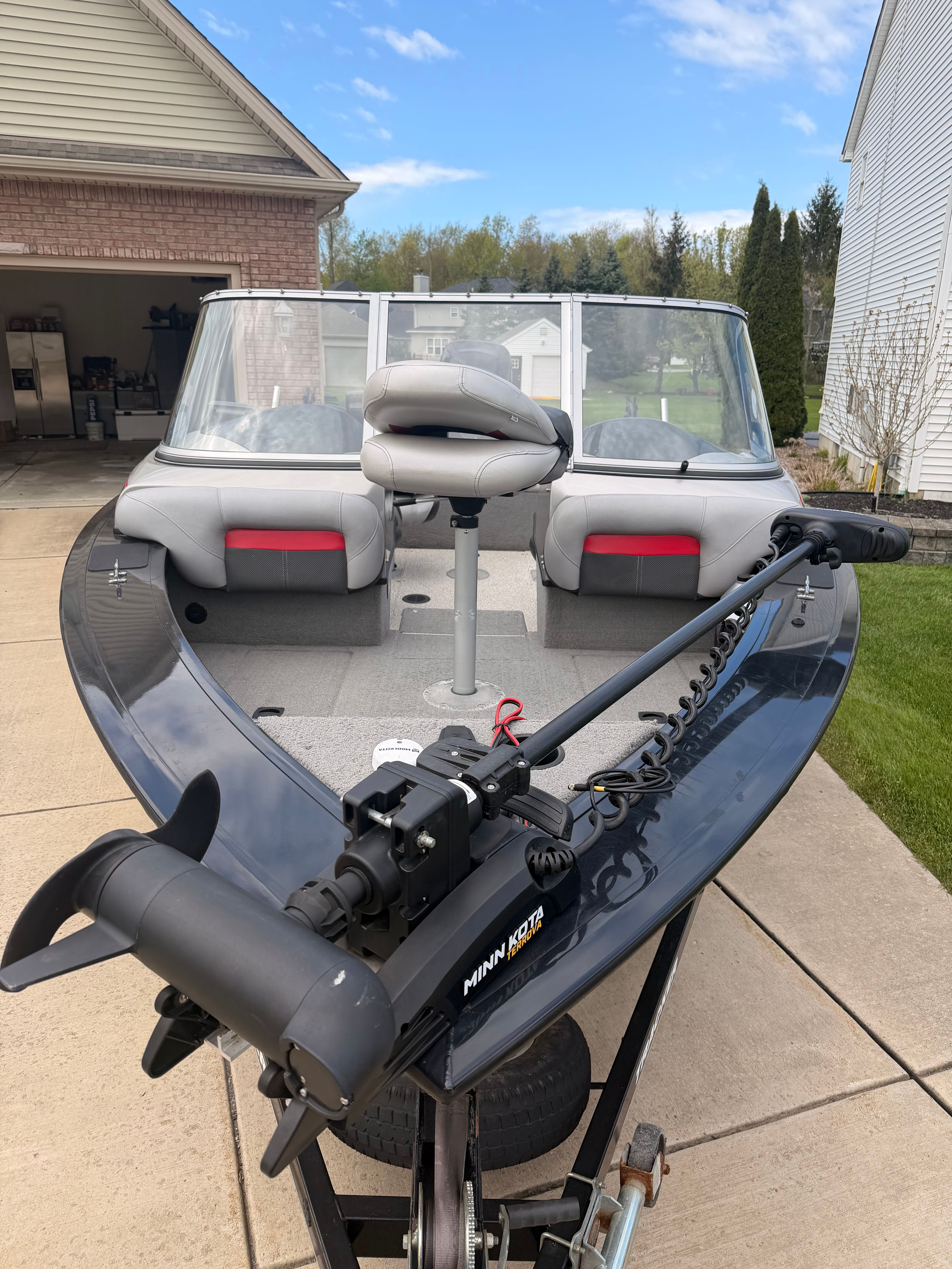 2013 Bass Tracker Targa V-18 WT boat with Minn Kota motor.
