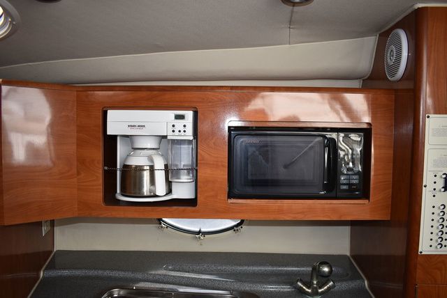 2005 Larson Cabrio 310 - 45